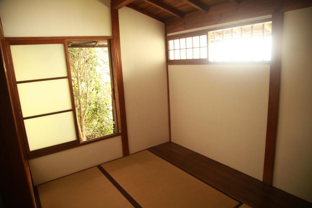 Guest House Yukari Tsuru Eksteriør billede
